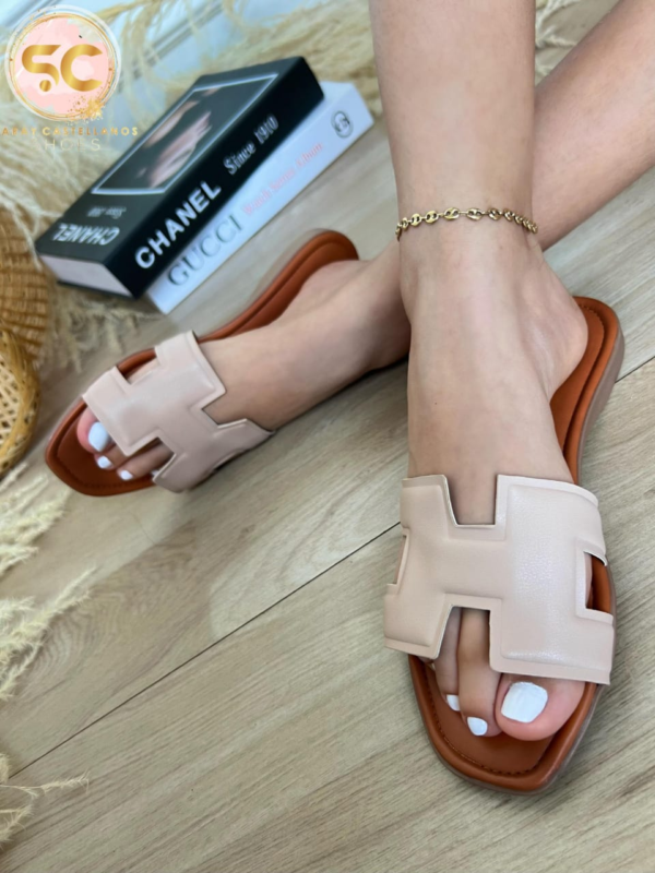 Sandalia Plana Hermes